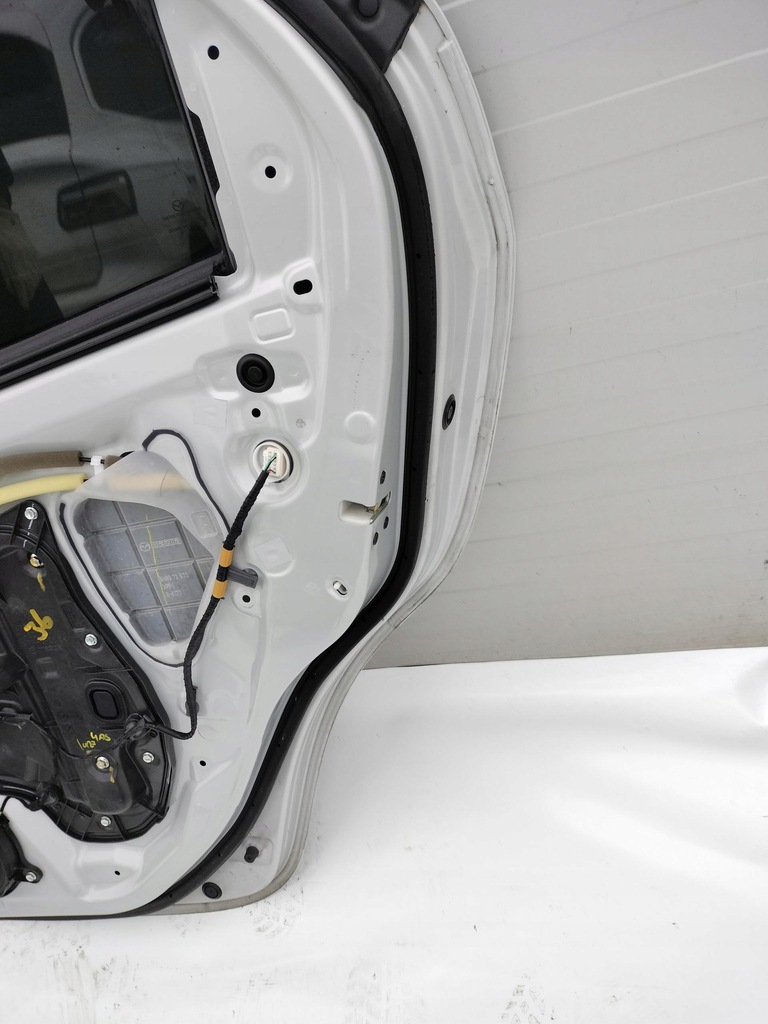 фото №7, Двері правий задня повний 47a mazda 2 iii 1.5 19r