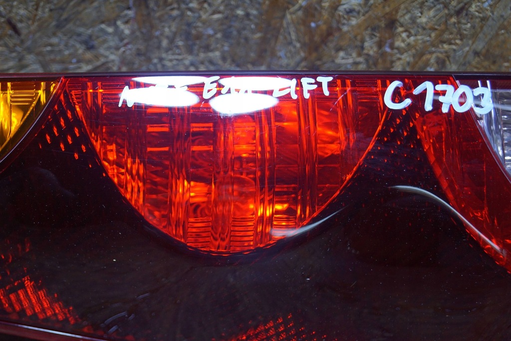 фото №9, Nissan note e11 lift лампа лівий задня c1703