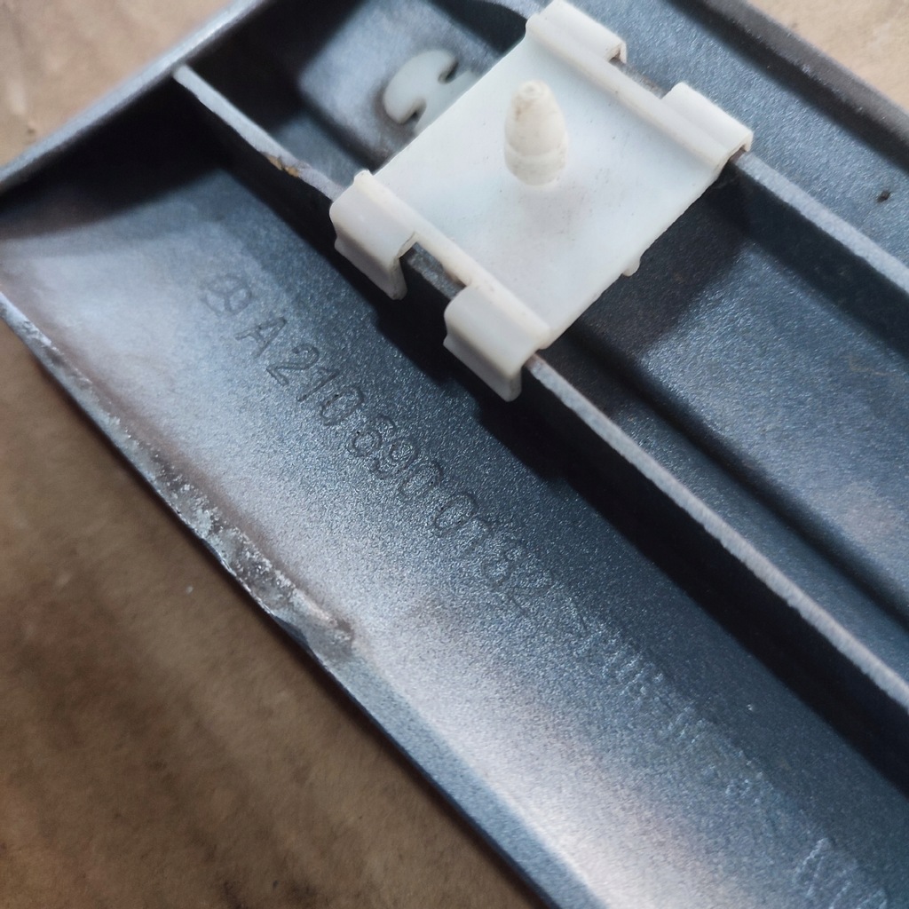 фото №5, Молдинг крыла левая mercedes e w210 elegance