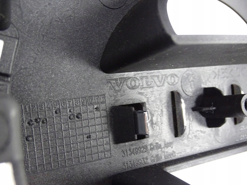 фото №9, Решітка радіатора решітка радіатора volvo s60 ii v60 i lift 13-17 радар