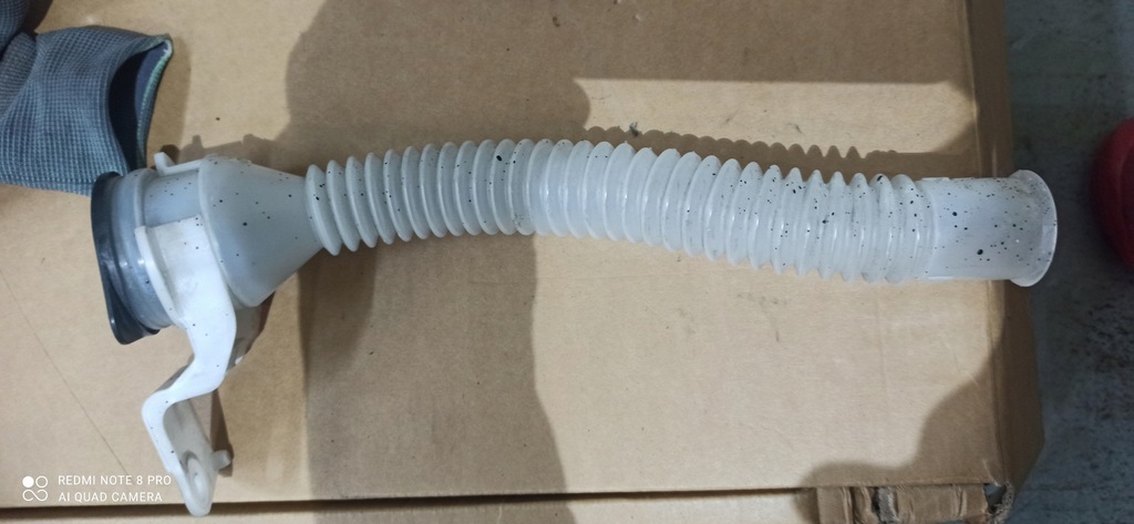 фото №1, Lexus nx 2014- бак распылителя