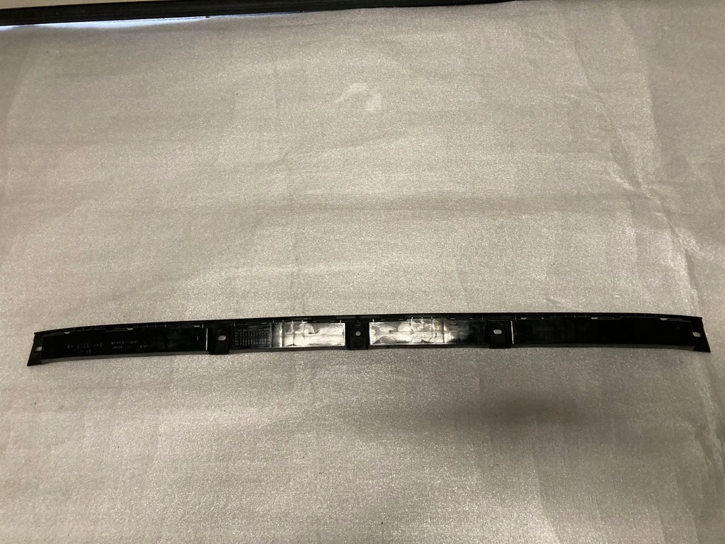 фото №1, Направляющая кронштейн бампера заднего tesla x