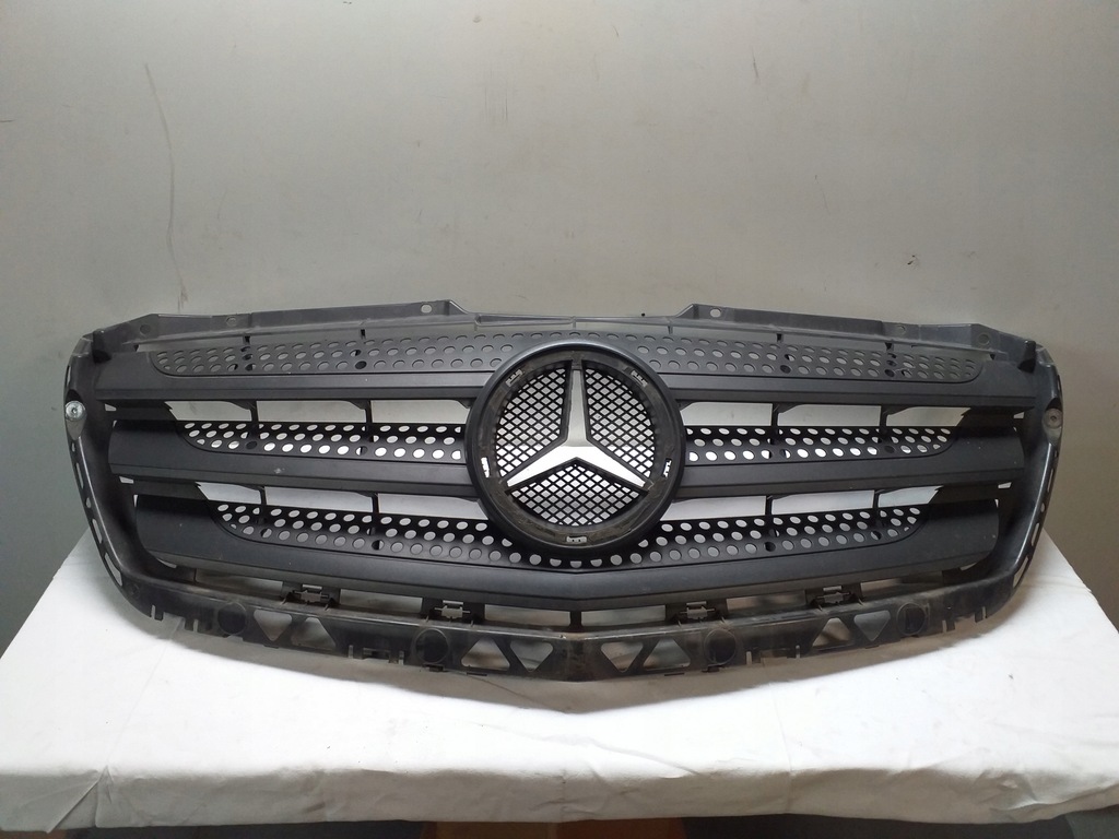фото №1, Mercedes w906 sprinter решётка радиатора решётка радиатора перед