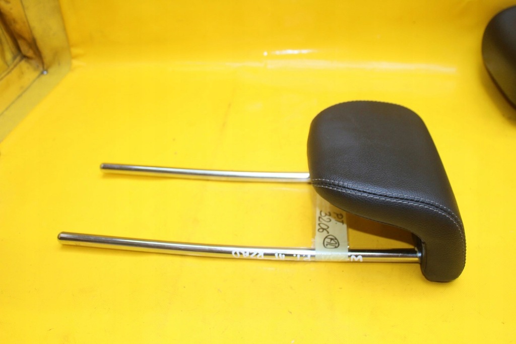 фото №4, Підголівник правий задня задній mercedes w251 3 ряд