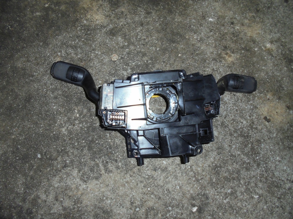 фото №1, Переключатель комбинированный focus c-max