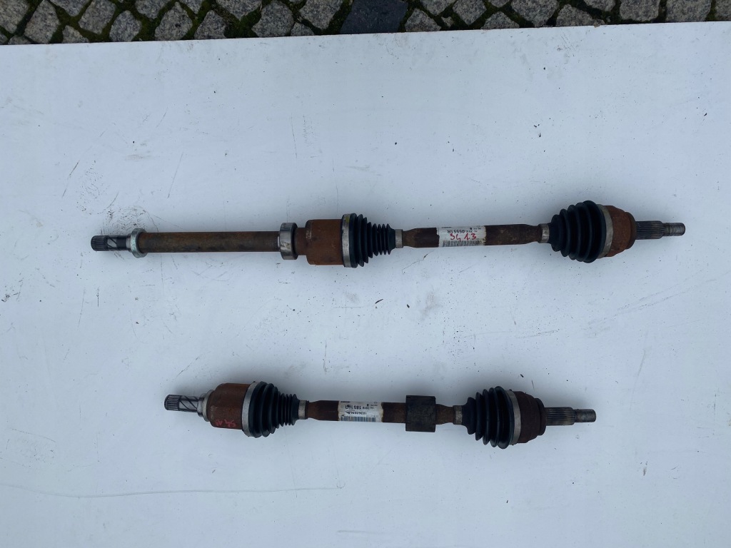 фото №1, Renault scenic iv 1.3 tce приводной вал левая 391018515r