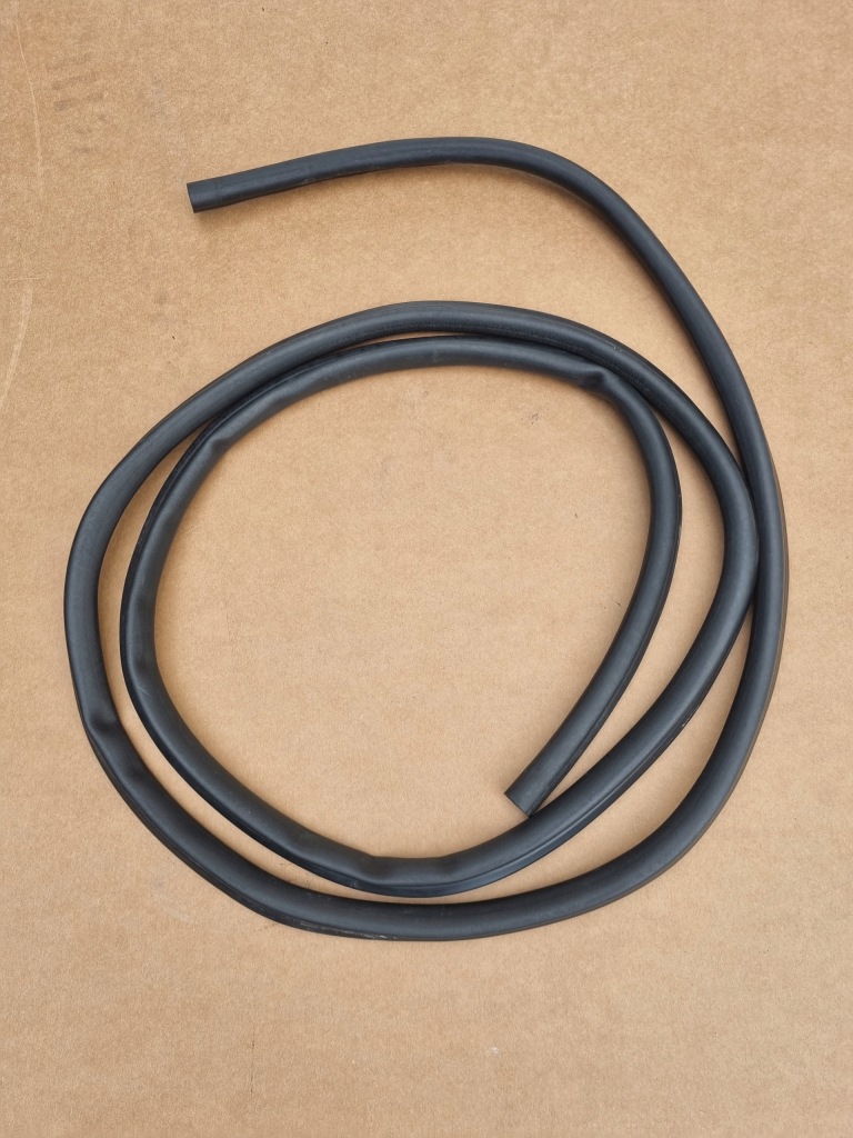 фото №1, Прокладка отсек двигателя pod капот bmw 7 f01