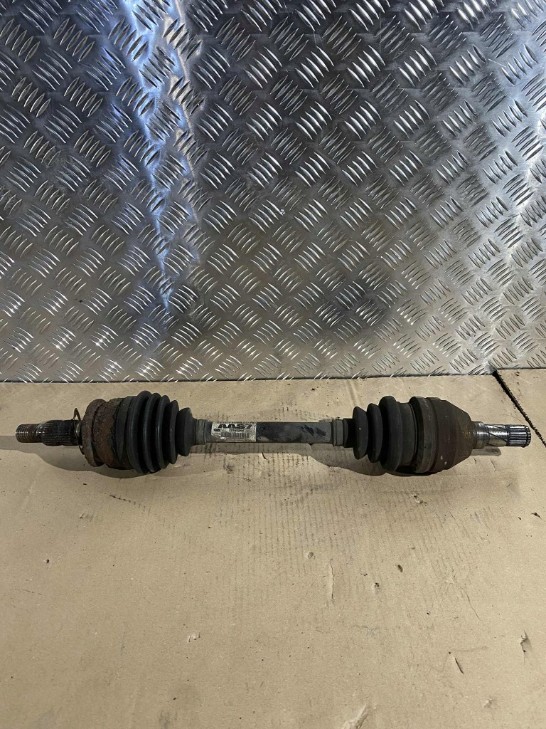 Купить Opel insignia a 1.8 приводной вал левая 22792282