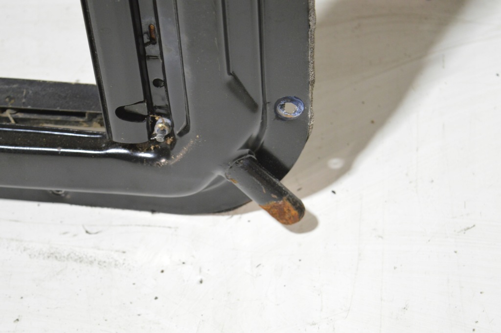 Люк металлический sedan mercedes w140 s klasa исправный 1407801629 Оригинал