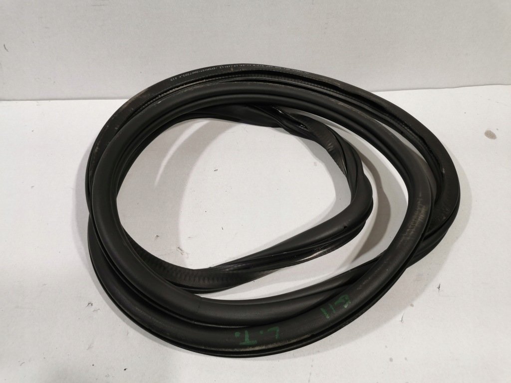 фото №1, Golf vii hb прокладка двері лівий задня 5g6867913b