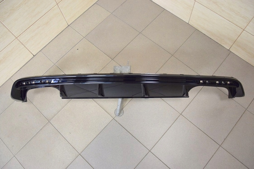 фото №12, Vw golf 7 vii r 15-r. 5g9 kombi schwarz задний спойлер задняя диффузор