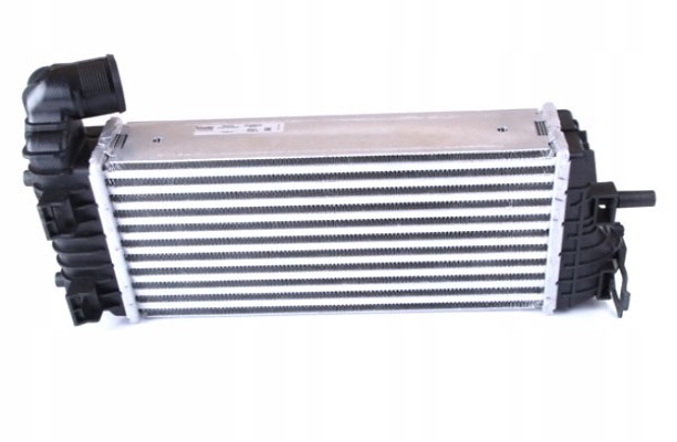 Купити Інтеркулер радіатор повітря до ford c-max 2