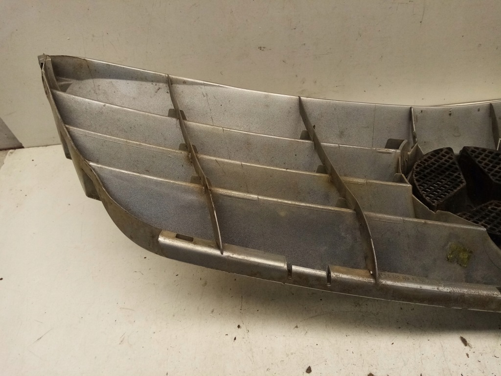 Решітка  решітка радіатора комплектна перед a1698800183 w245 mercedes b klasa Оригінал