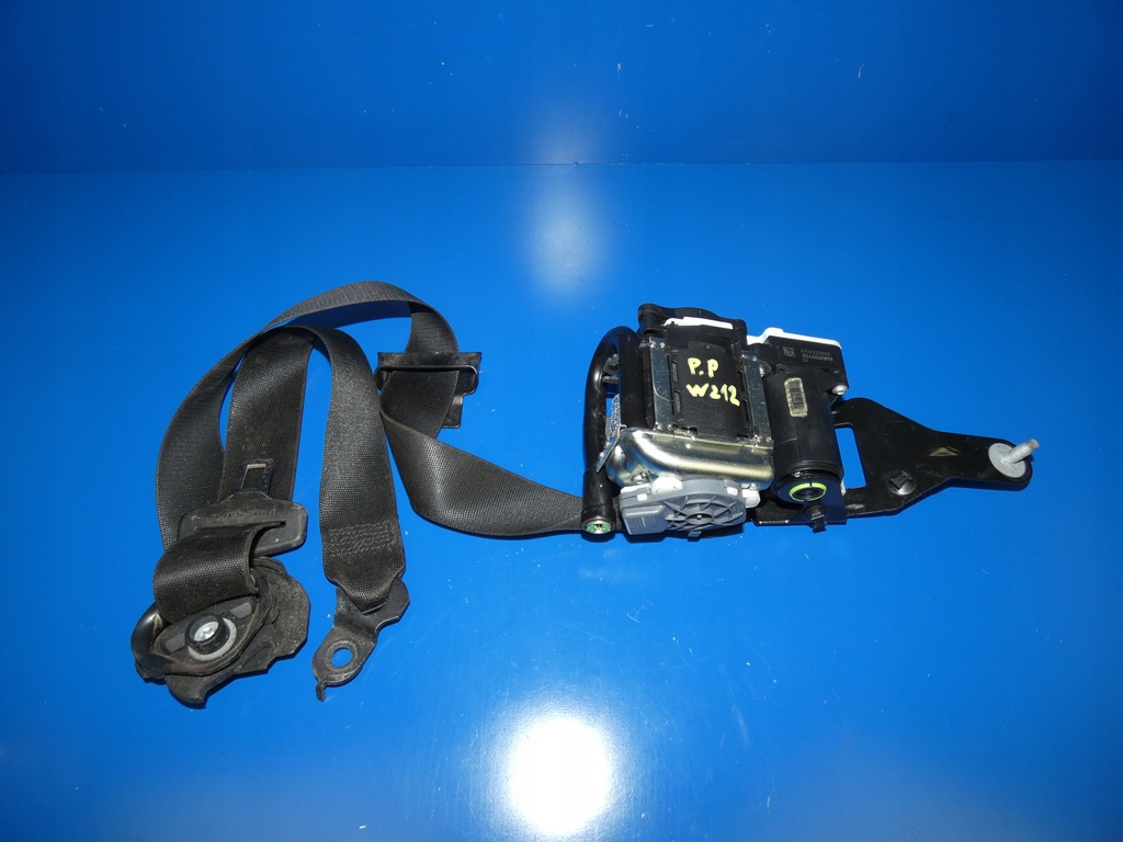 фото №1, Mercedes e klasa 207 lift pas безопасности правый