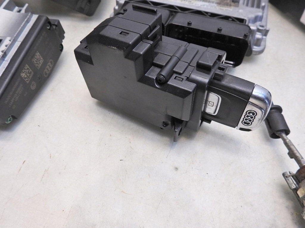 фото №13, Набор стартовый audi a4 b8 2.0 tdi 8k0920900d