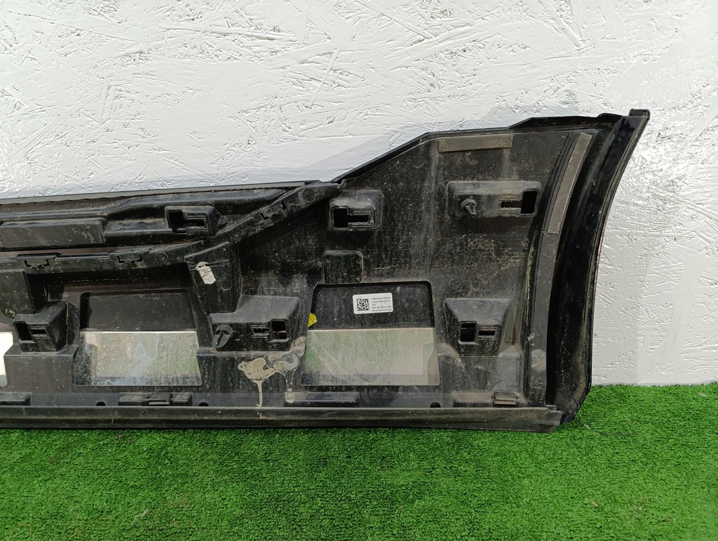 фото №9, Audi e-tron e tron 4ke молдинг дверь правый задняя задняя сторона правая om