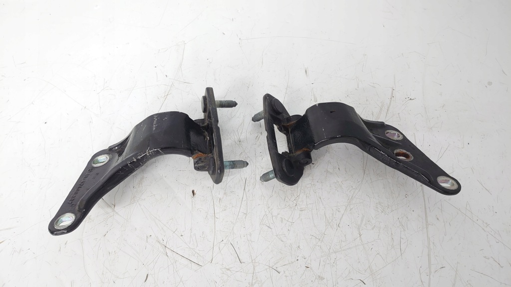 фото №1, Петля крышки задняя mercedes gl x164 a1647400337 комплект