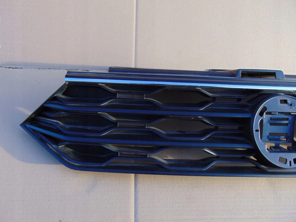 фото №4, Решітка радіатора решітка радіатора vw t-roc 2ga853651 оригінал