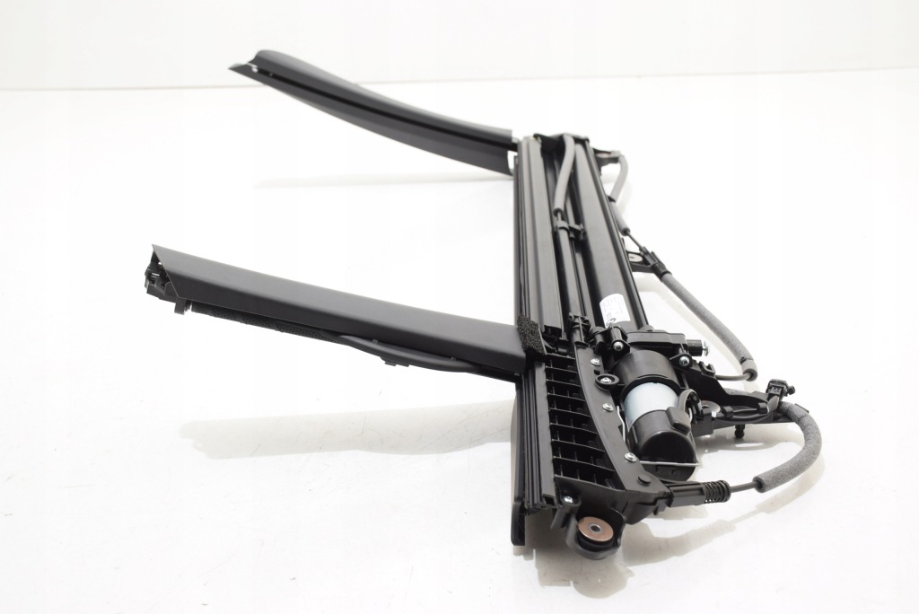 фото №6, Bmw 7 g70 левая шторка заслонка электрическая дверь задняя