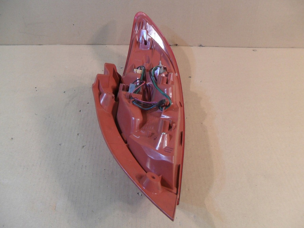 фото №15, Лампа левая задняя mazda 2 ii хэтчбек europa