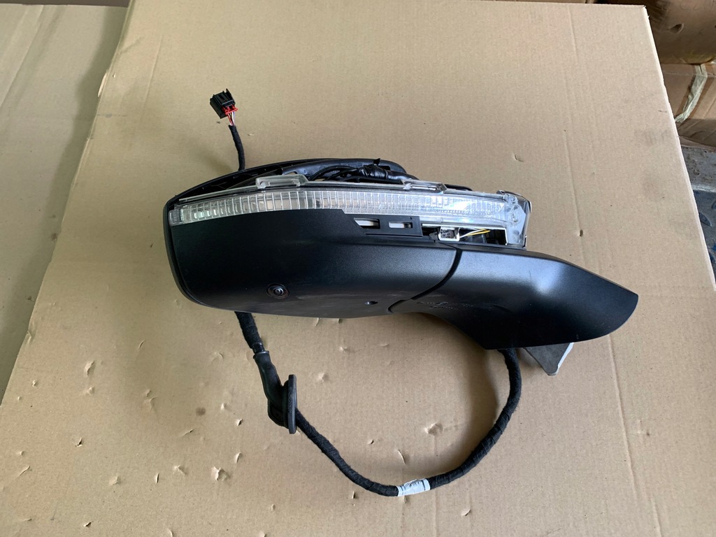 фото №1, Дзеркало vw id4 id.4 праве камера