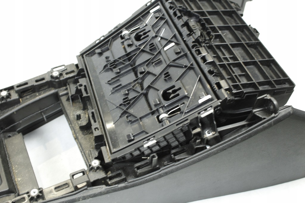 фото №7, Туннель средний подлокотник mokka bmw g20 g21