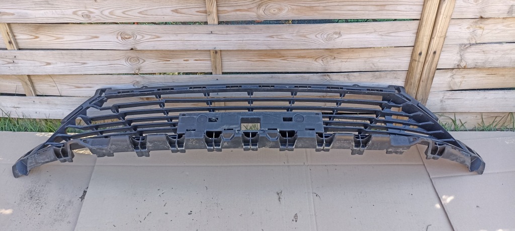 Купити Решітка середня решітка радіатора peugeot 5008 ii 2 рестайлінг  21-