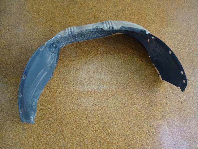 фото №1, Toyota hilux 12r подкрылок задняя правый