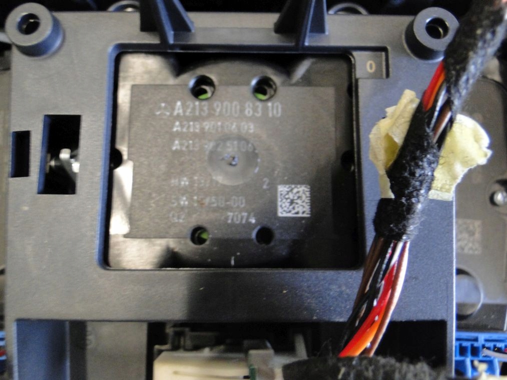 фото №9, Mercedes e w213 панель вибірник попільничка тунель