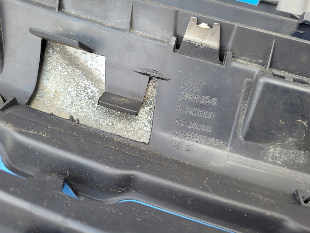 фото №8, Opel-części | corsa e решітка радіатора решітка радіатора молдинг хром бампера перед 39003576