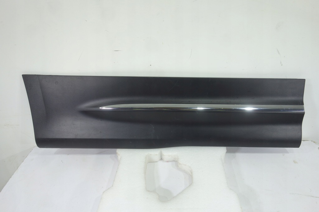 Купити Молдинг двері задній права mercedes glb w247