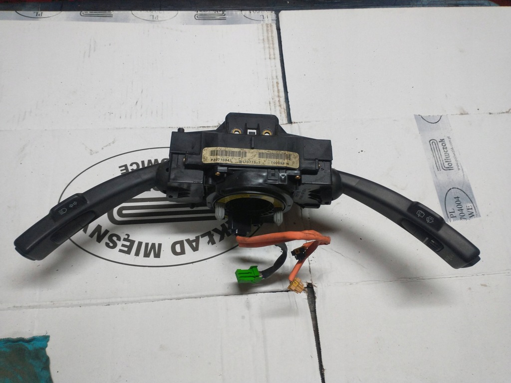 фото №1, Переключатель комбинированный p30710341 volvo v50