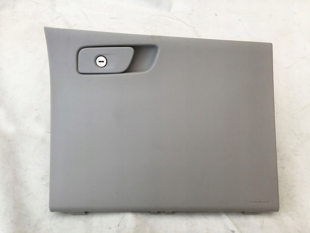 фото №1, Chrysler pacifica 17- бардачок пассажира