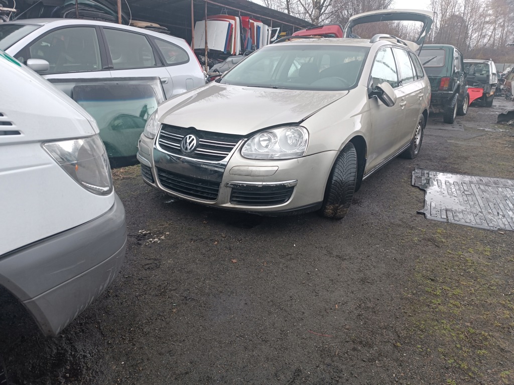 фото №9, Vw golf v 5 kombi потолок