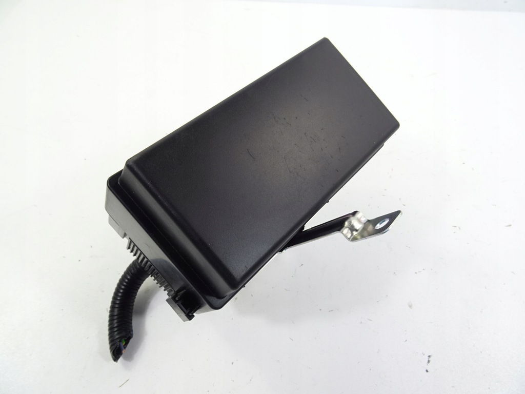 фото №8, Toyota c-hr chr lift 1.8 гибрид корпус предохранителей 82662-f4022