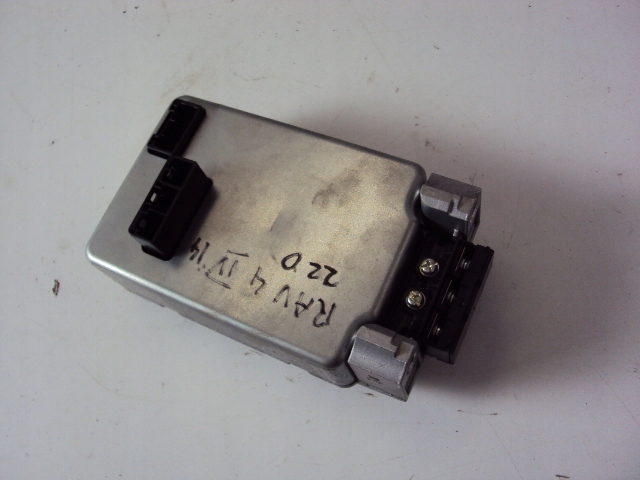 фото №1, Модуль усилителя toyota rav4 iv 13-