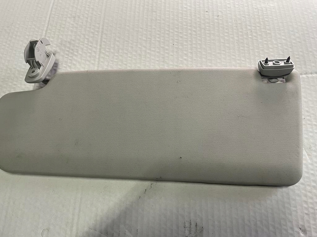 фото №1, 02/25 volkswagen polo 9n козырёк защита солнцезащитная правая