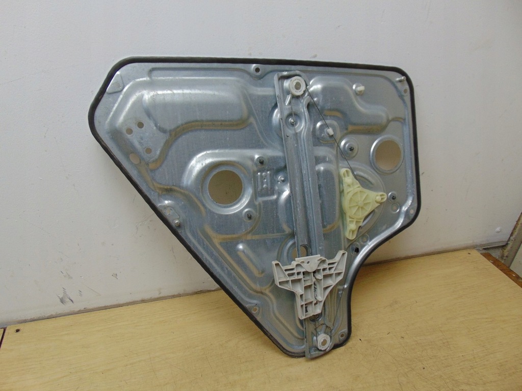 фото №7, Механізм скло правий задня kia venga europa