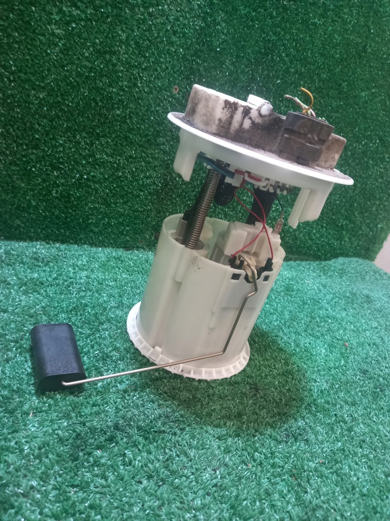 Купить Насос топлива citroen c3 9638566180