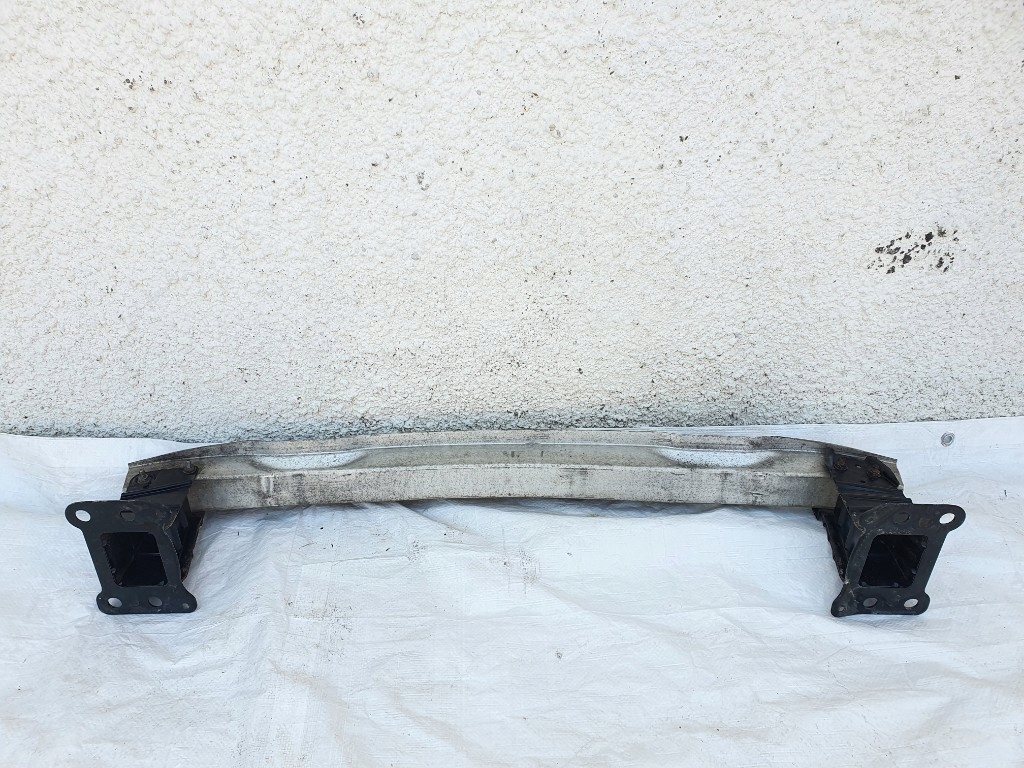 Audi a3 8p lift 2012r усилитель балка бампера перед зона деформации Недорого