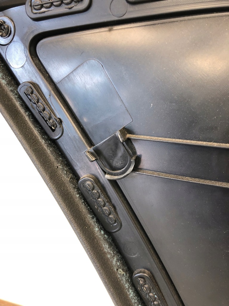 фото №8, Обшивка двері правий задня alcantara audi a4 b8