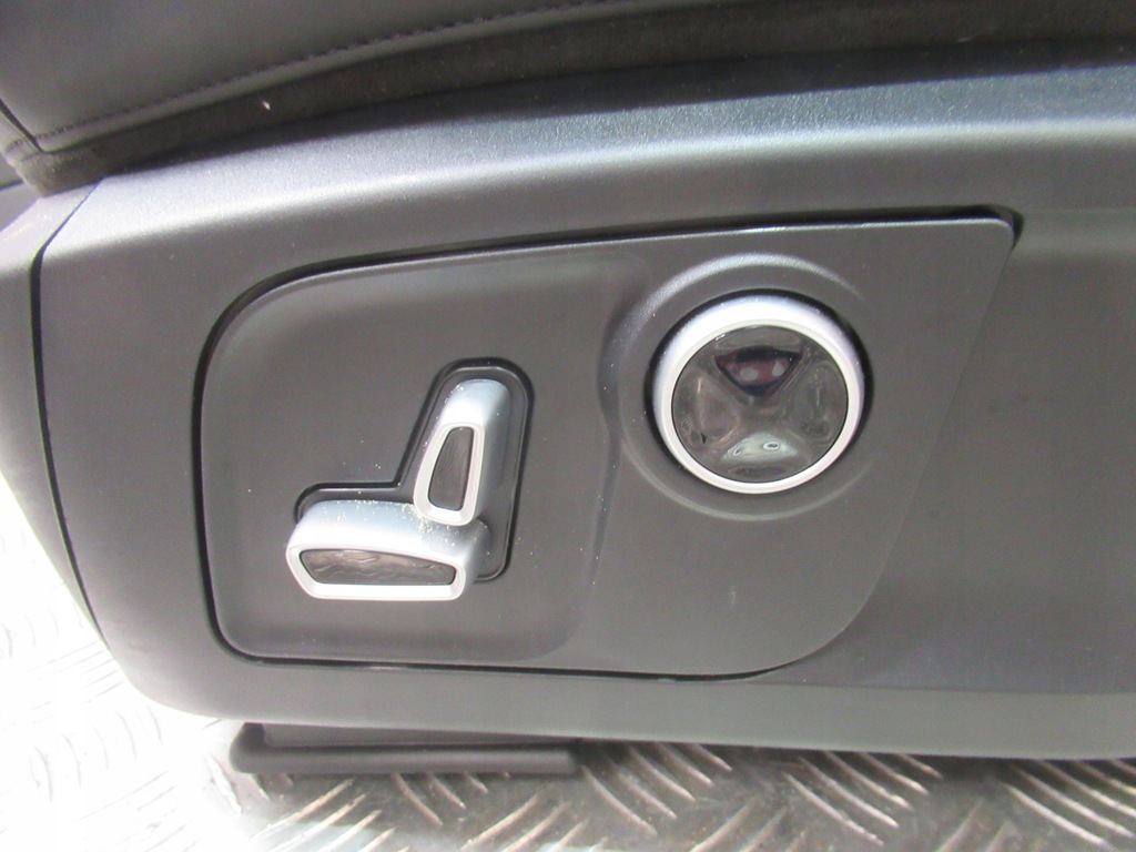 фото №9, Maserati levante сидіння заднє сидіння обшивки салон m234