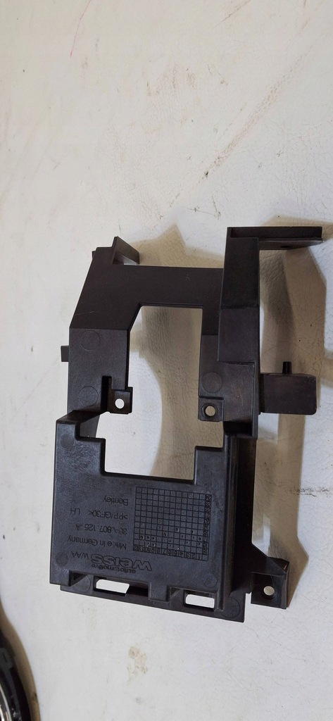 фото №1, Кронштейн радара левый bentley bentayga 36a 36a807125a