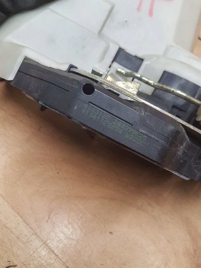 фото №5, Замок дверь задняя задний правый mercedes w220