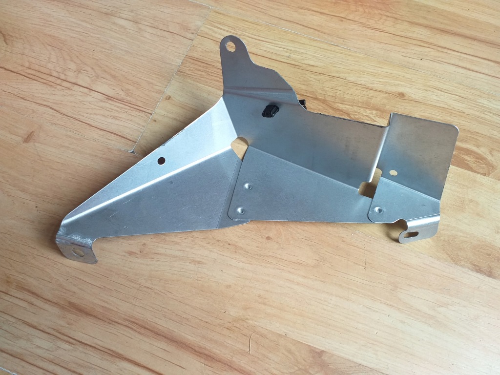 фото №6, Bmw 1 f40 m135i 19- кронштейн сиденье сиденье 7408424