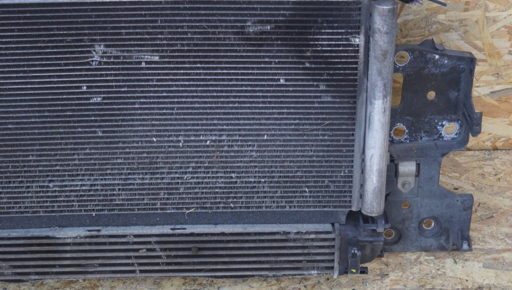 фото №5, Scenic iii 1.5 dci pas передній радіатор d688