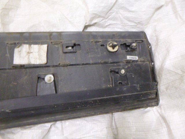 фото №9, Молдинг na левая дверь range rover velar l560