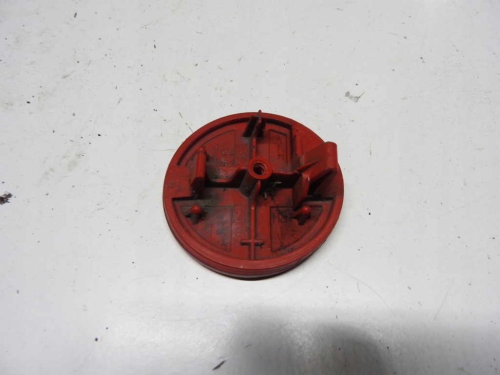 фото №9, Nissan x-trail t30 отражатель бампера задняя