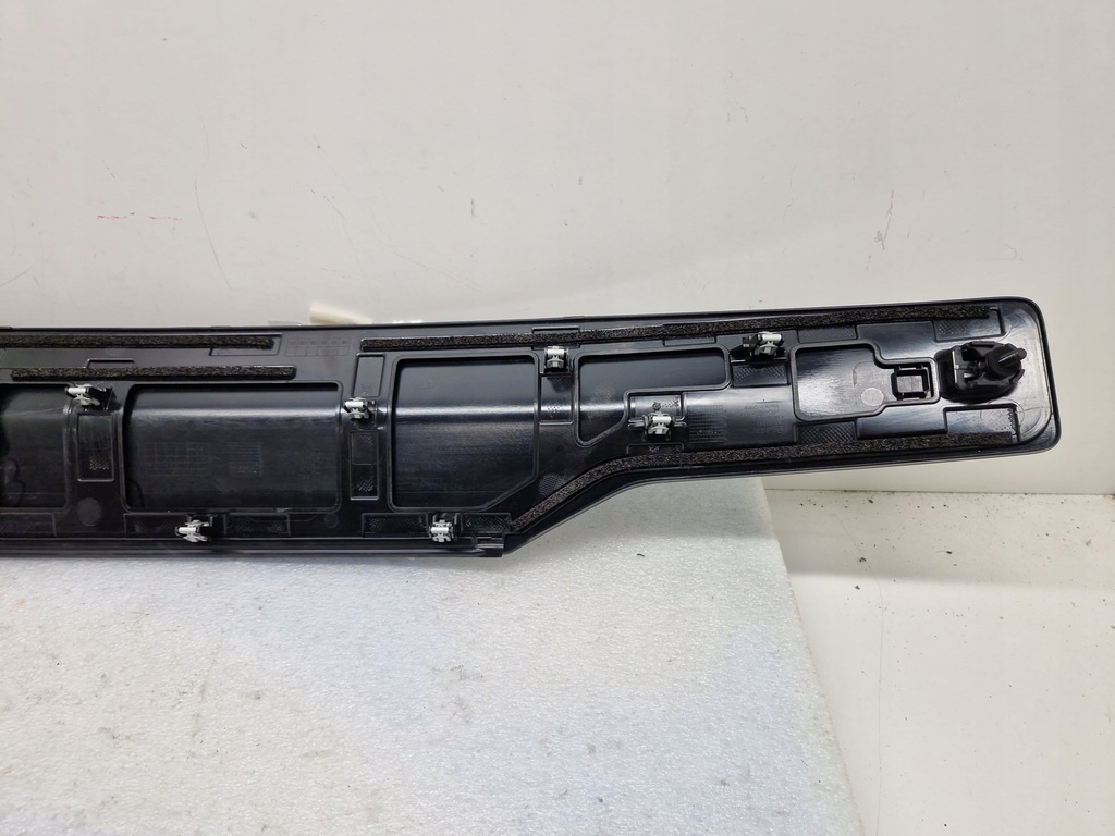 фото №8, Polestar ii 20- накладка молдинг кришки задня 32259054