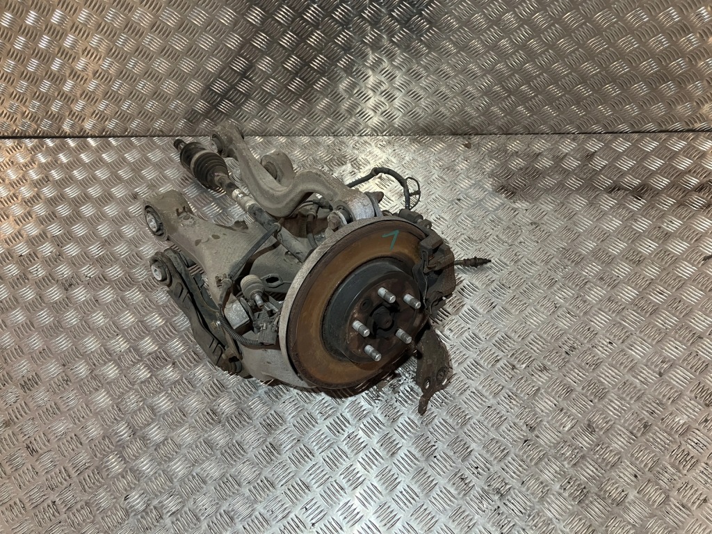 фото №2, Поворотный кулак задняя левый рычаги приводной вал land rover discovery sport l550 2.2 d